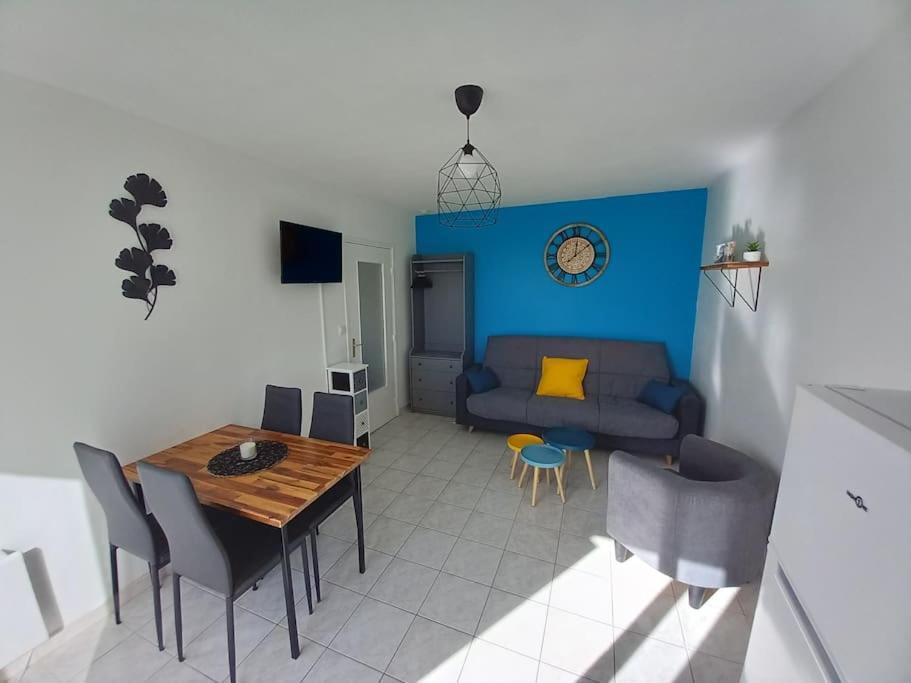 Appart 2/4 Pers Proche Centre Avec Balcon, Parking Narbonne Ngoại thất bức ảnh