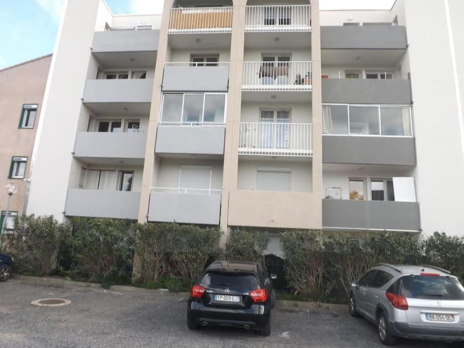 Appart 2/4 Pers Proche Centre Avec Balcon, Parking Narbonne Ngoại thất bức ảnh