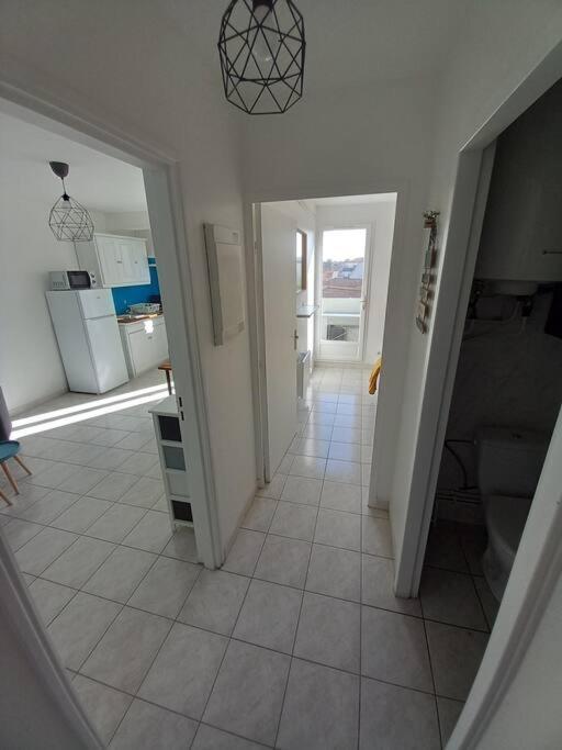 Appart 2/4 Pers Proche Centre Avec Balcon, Parking Narbonne Ngoại thất bức ảnh